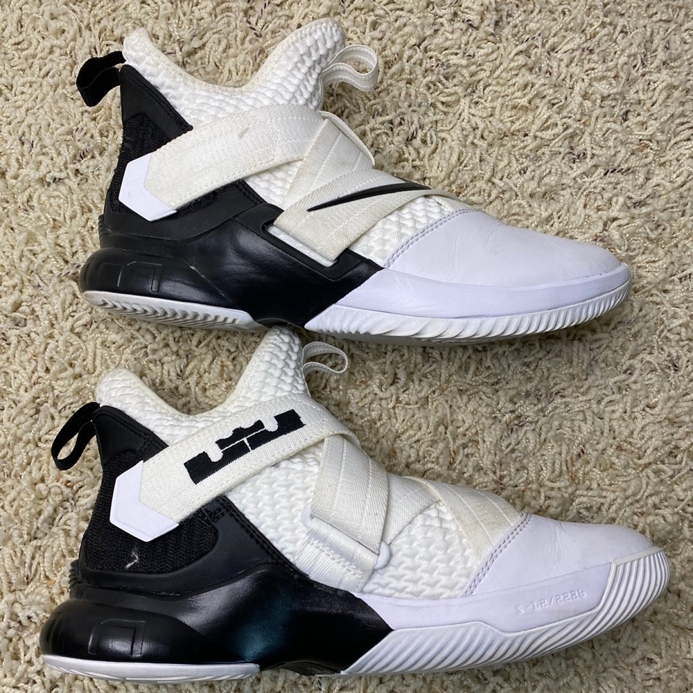 Lebron Soldier Xll TB PROMO Basketball Shoes
